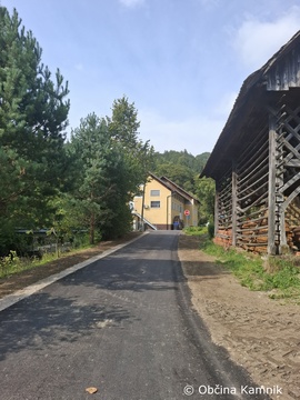 Motnik (2)